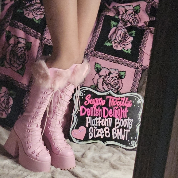 Sugar Thrillz: Dollish Delight Platform Boots- Pink, Size 8, NIB! - Picture 15 of 16